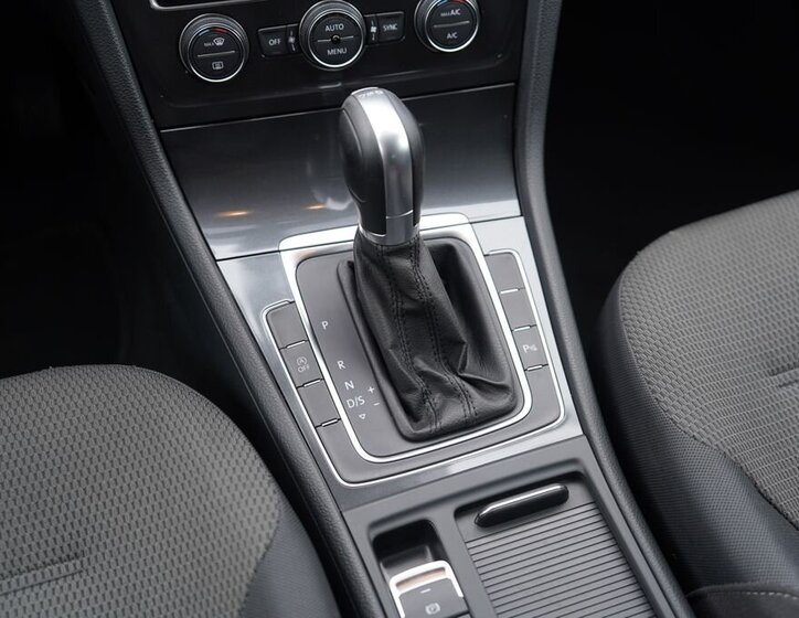 Volkswagen Golf Kombi 1,6 l 85 kw