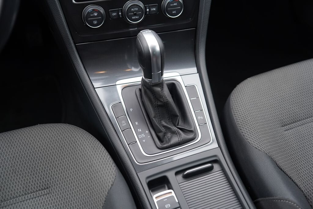 Volkswagen Golf Kombi 1,6 l 85 kw