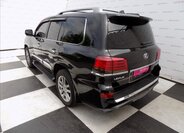 Lexus LX 570 3