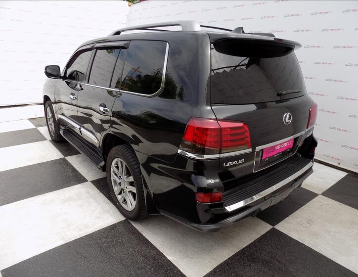 Lexus LX 570 3