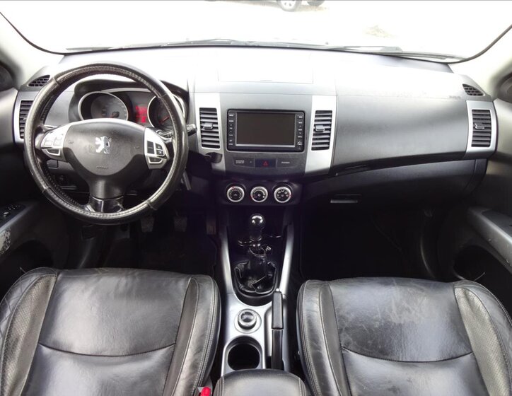 Peugeot 4007 Kombi 2,2 l 115 kw