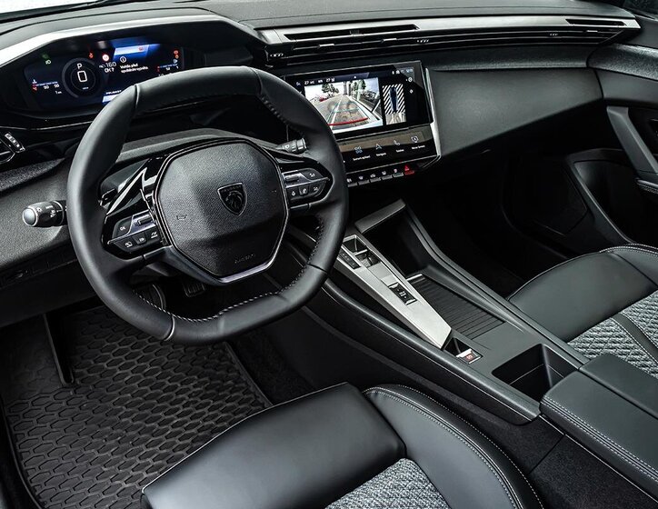 Peugeot 308 Kombi 1,2 l 107 kw