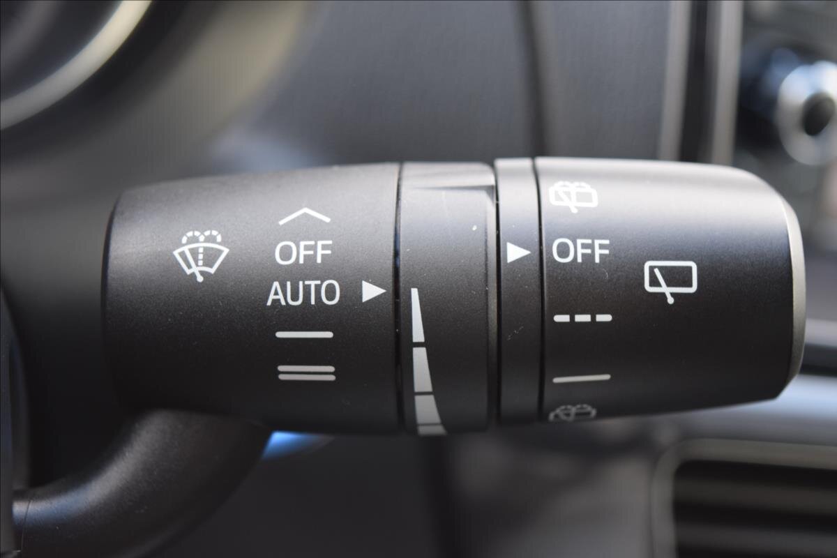 Mazda 6 Kombi 2,0 l 121 kw