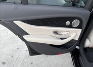 Mercedes-Benz Třídy E 30