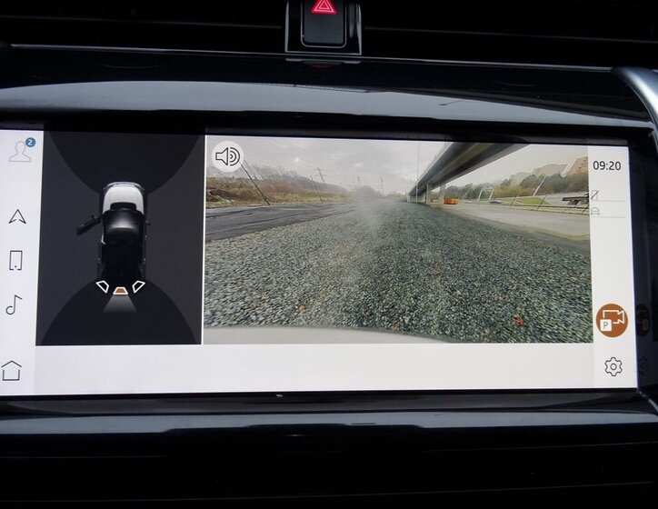 Land Rover Discovery Sport SUV 2,0 l 120 kw