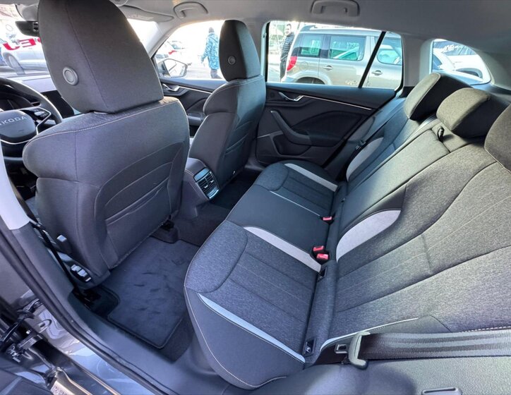 Škoda Scala Hatchback 1,5 l 110 kw