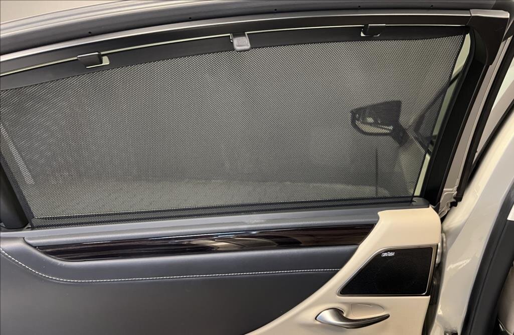 Lexus ES 300h Sedan 2,5 l 160 kw