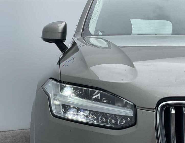 Volvo XC90 20