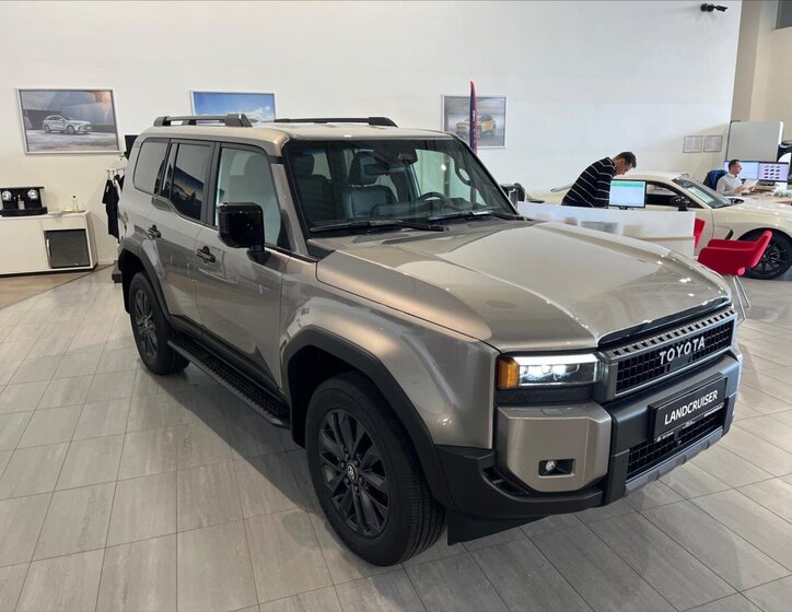 Toyota Land Cruiser 3