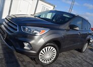 Ford Kuga SUV 1,5 l 88 kw