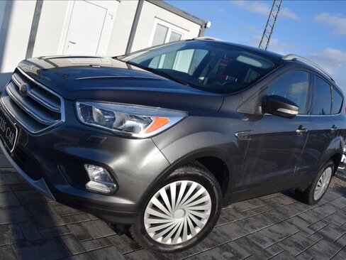 Ford Kuga SUV 1,5 l 88 kw