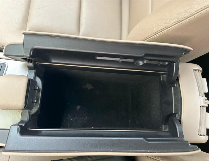 Mercedes-Benz Třídy E 32