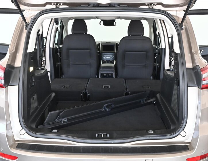 Ford S-MAX MPV 2,0 l 110 kw