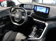 Peugeot 3008 SUV 1,6 l 165 kw