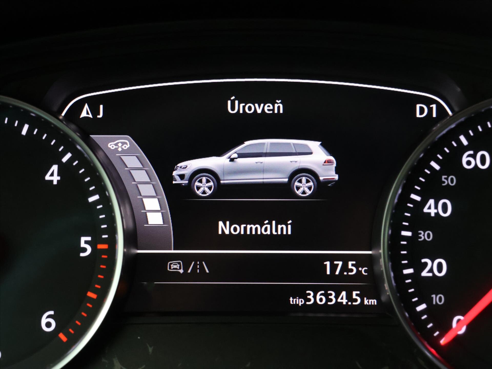 Volkswagen Touareg SUV / Terénní 3,0 l 193 kw