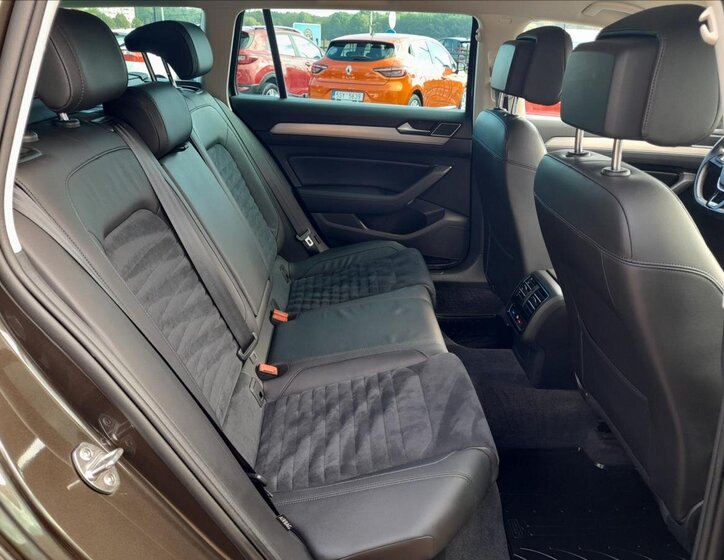 Volkswagen Passat Kombi 2,0 l 140 kw