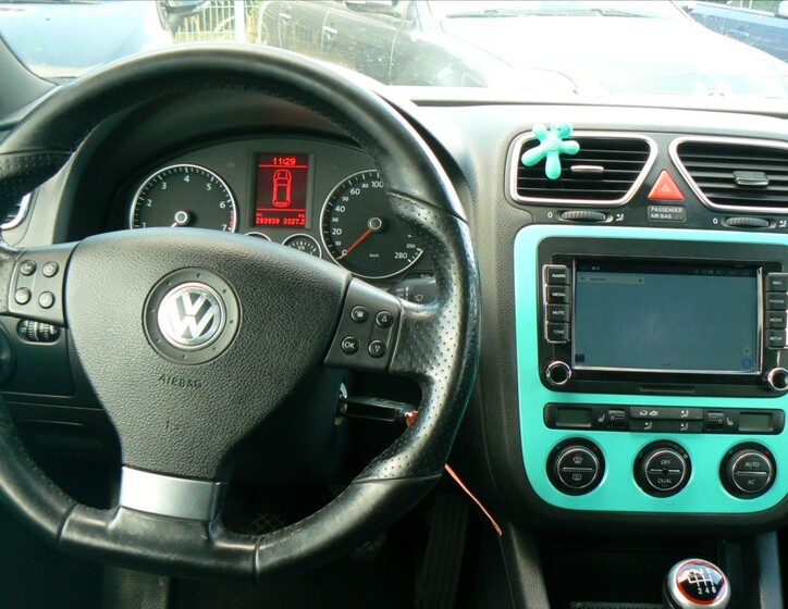 Volkswagen Scirocco 11