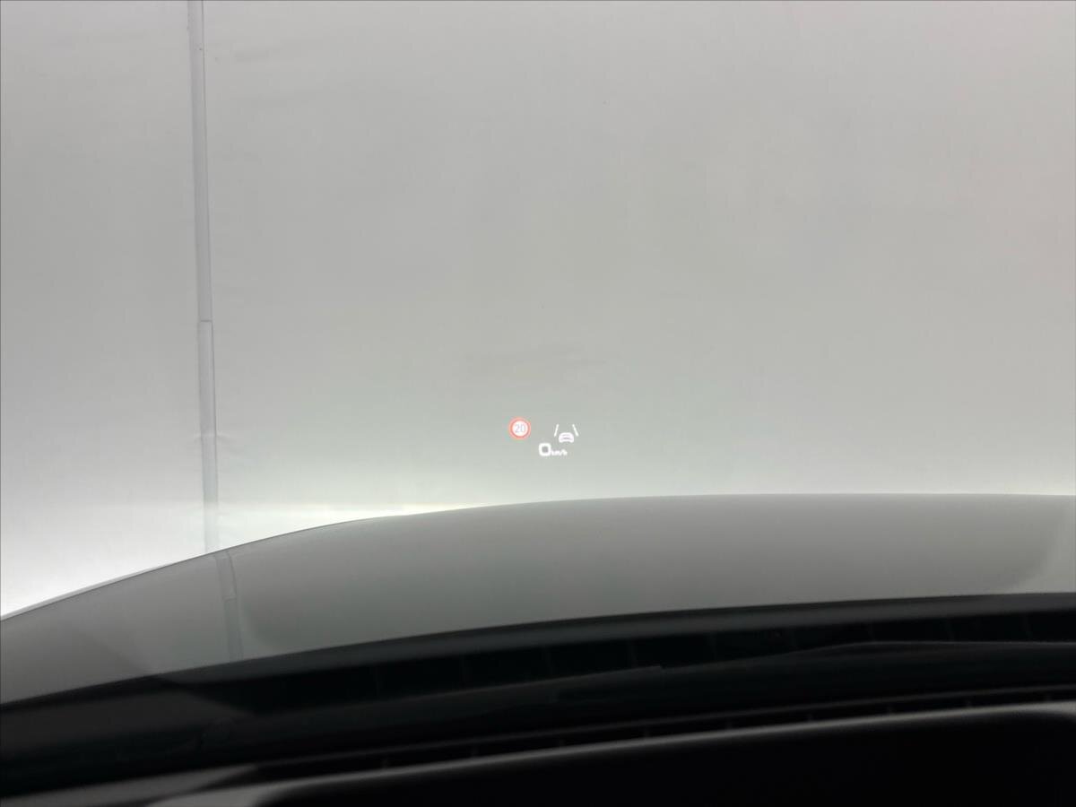 Audi A8 Sedan / Limuzína 3,0 l 210 kw