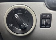 Volkswagen New Beetle Hatchback 1,6 l 74 kw