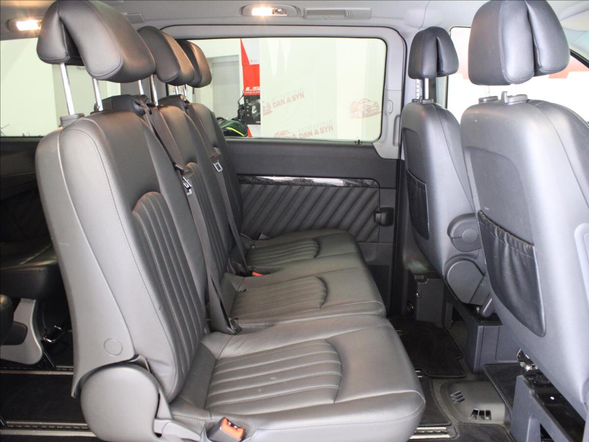 Mercedes-Benz Viano Kombi 3,0 l 165 kw
