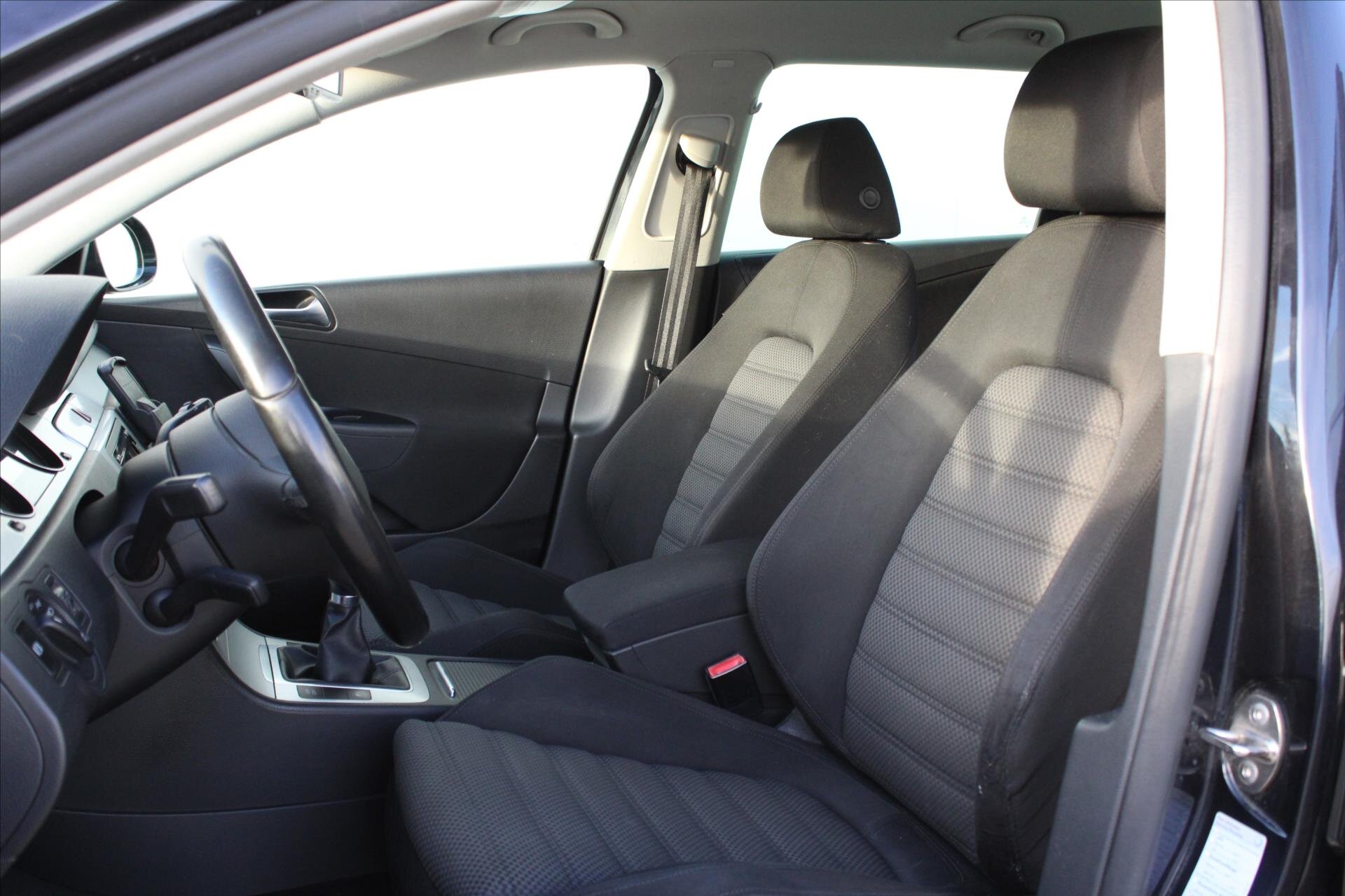 Volkswagen Passat Kombi 2,0 l 103 kw