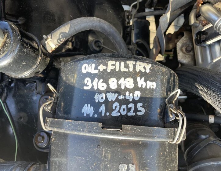 Mitsubishi Pajero 24