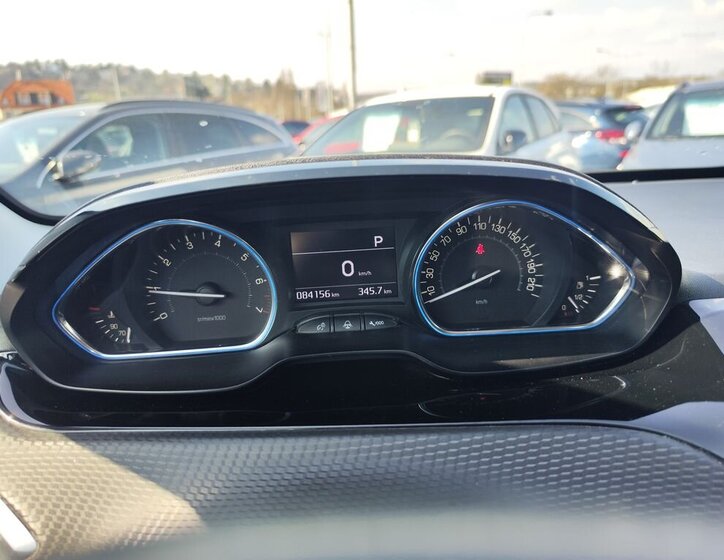 Peugeot 2008 SUV / Terénní 1,2 l 81 kw