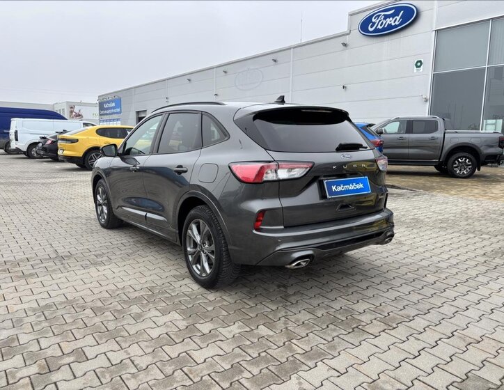 Ford Kuga SUV / Terénní 2,5 l 140 kw