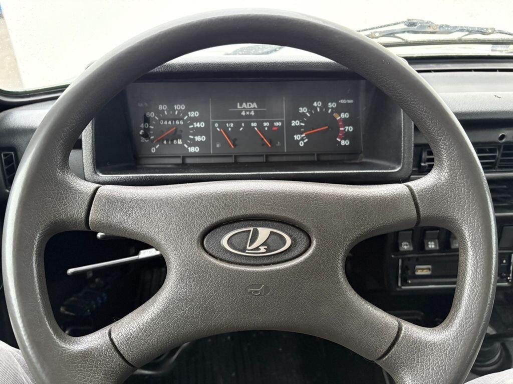 Lada Niva SUV 1,7 l 60 kw