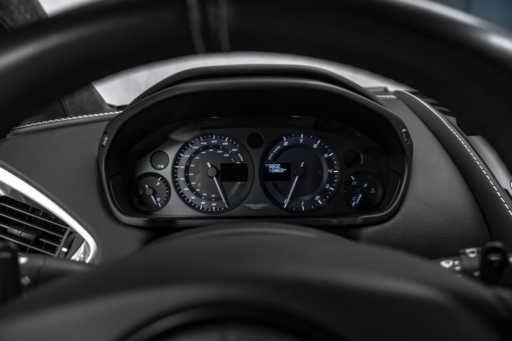 Aston Martin Vanquish