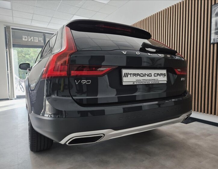 Volvo V90 Kombi 2,0 l 177 kw