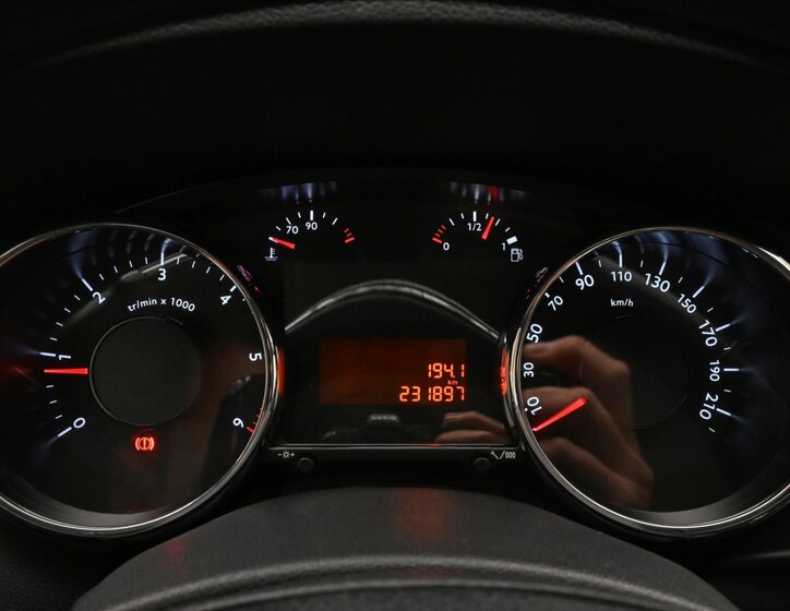 Peugeot 3008 MPV 1,6 l 82 kw