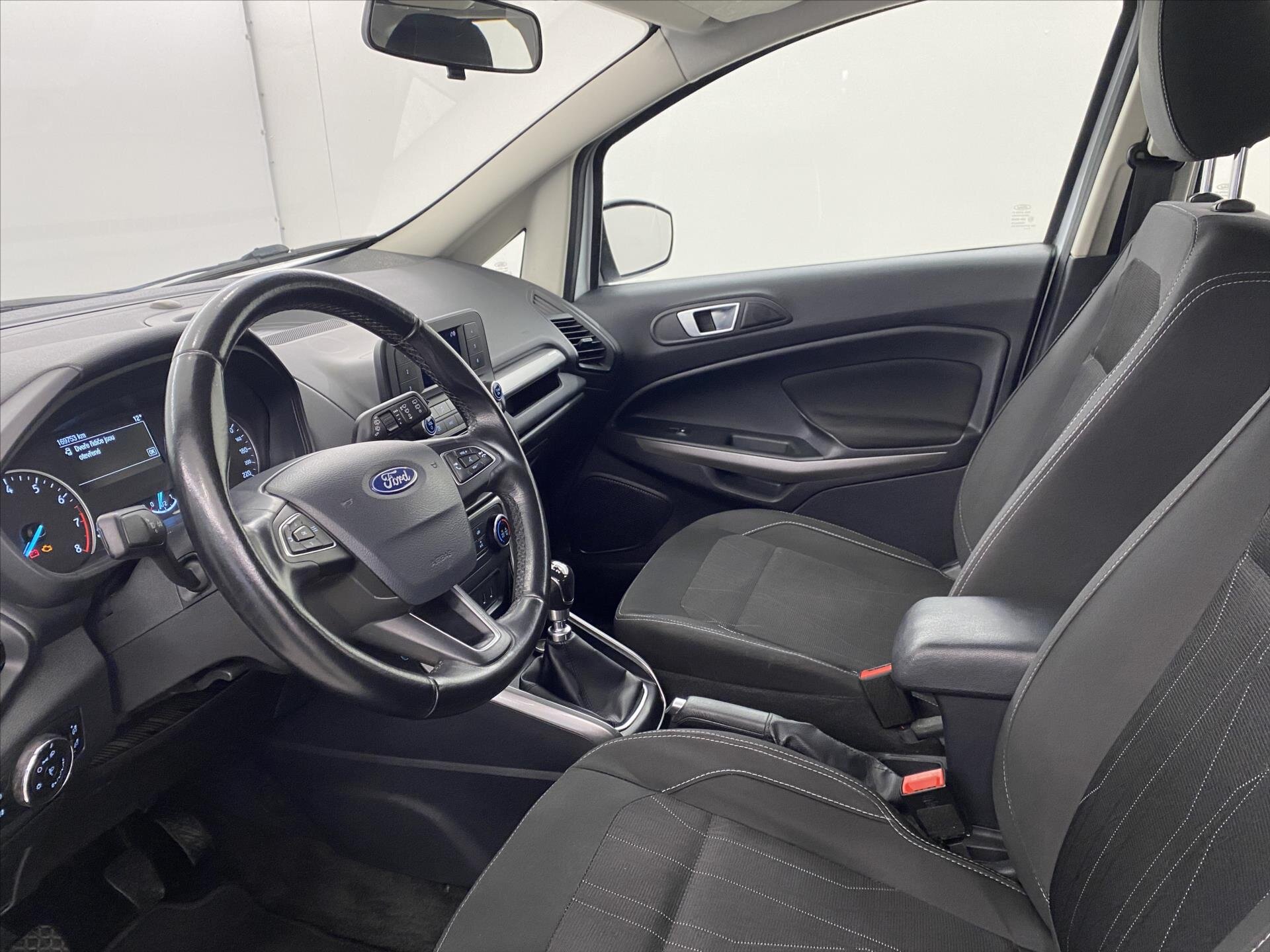 Ford EcoSport Hatchback 998,0 92 kw