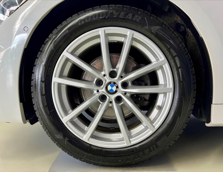 BMW Řada 3 Kombi 2,0 l 140 kw