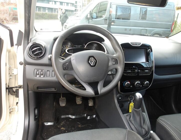 Renault Clio Hatchback 1,1 l 54 kw
