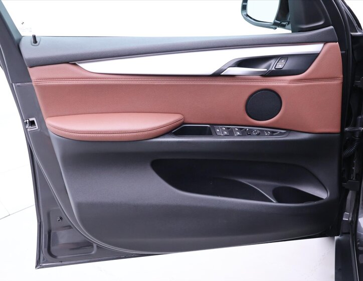 BMW X5 SUV 3,0 l 230 kw