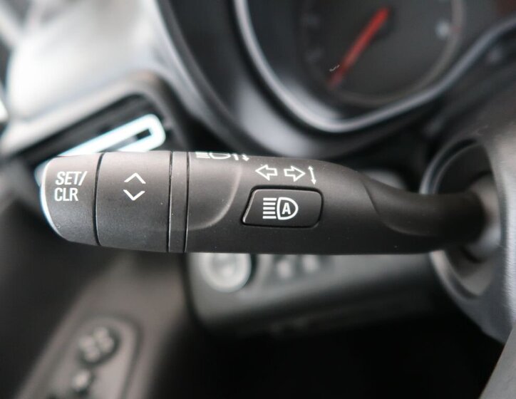 Opel Combo MPV 1,5 l 96 kw