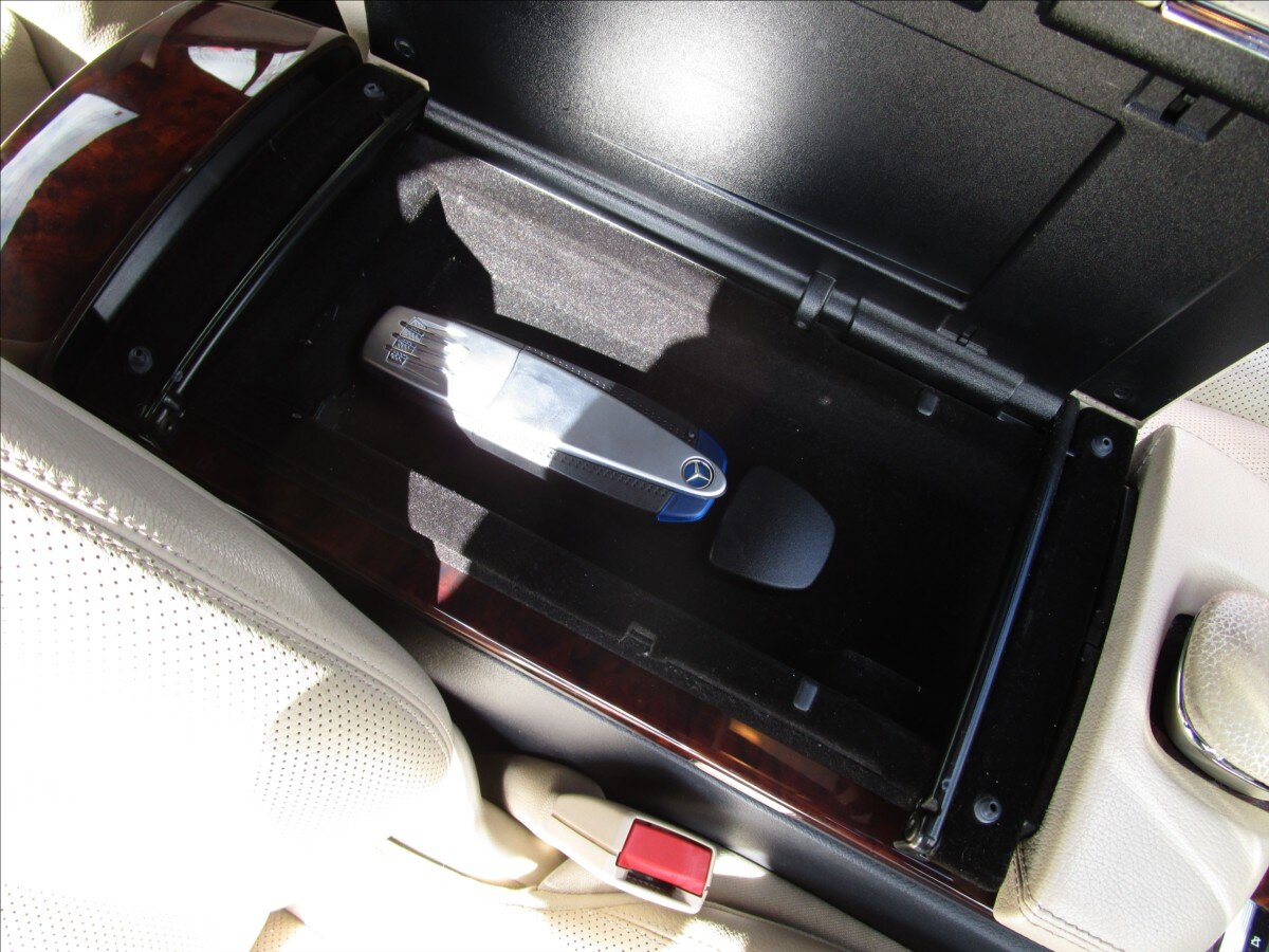 Mercedes-Benz Třídy S Sedan / Limuzína 4,0 l 235 kw