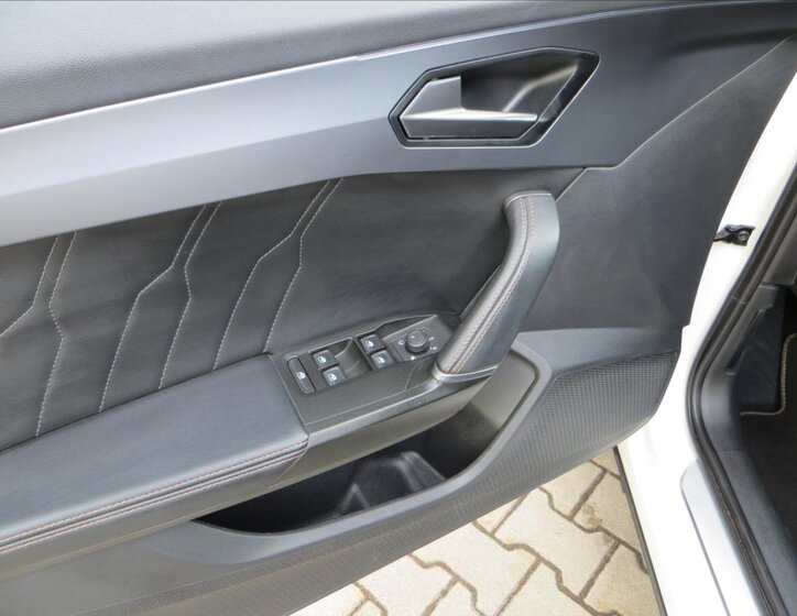 Cupra Formentor SUV / Terénní 1,5 l 110 kw