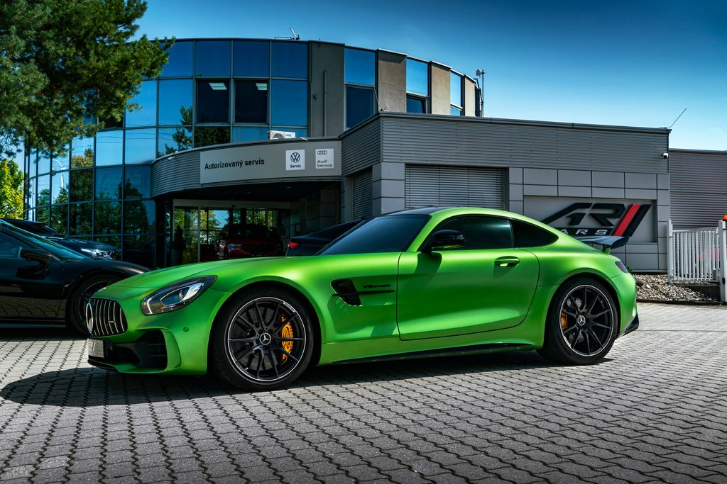 Mercedes-Benz AMG GT