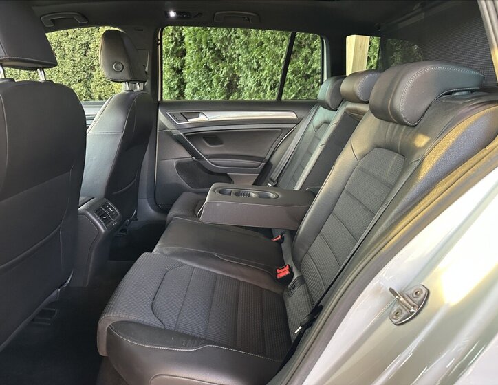 Volkswagen Golf Kombi 2,0 l 135 kw