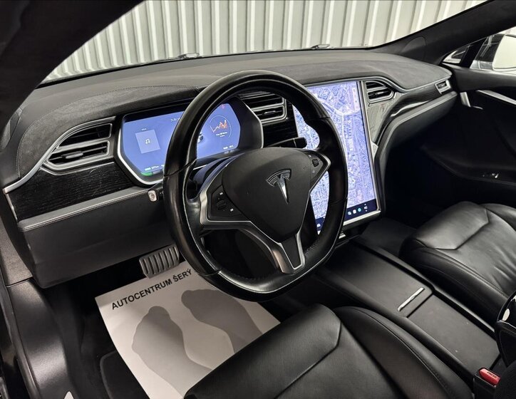 Tesla Model S Liftback 0,0 311 kw