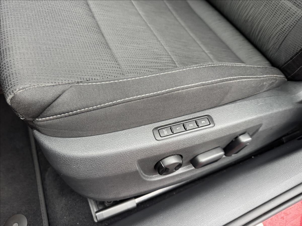 Škoda Superb Kombi 2,0 l 110 kw