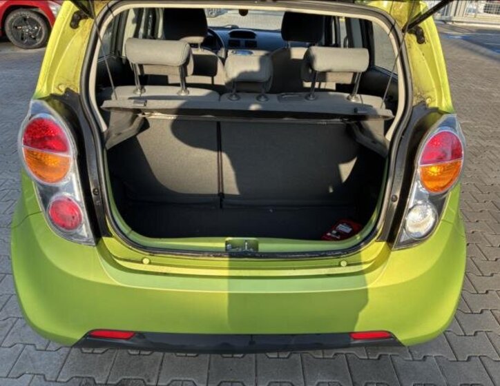 Chevrolet Spark Hatchback 995,0 50 kw