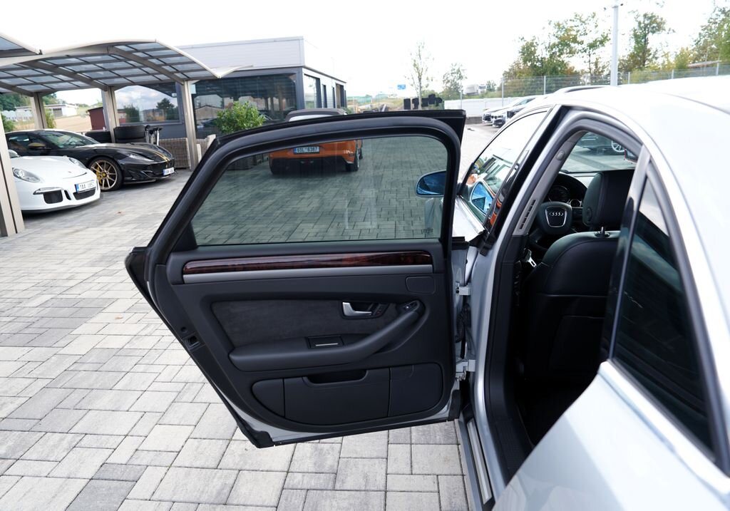 Audi A8 Sedan 3,0 l 171 kw