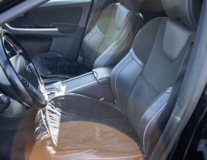 Volvo XC60 SUV / Terénní 2,0 l 140 kw