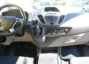 Ford Tourneo Custom 12