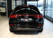 Audi Q8 SUV 3,0 l 210 kw