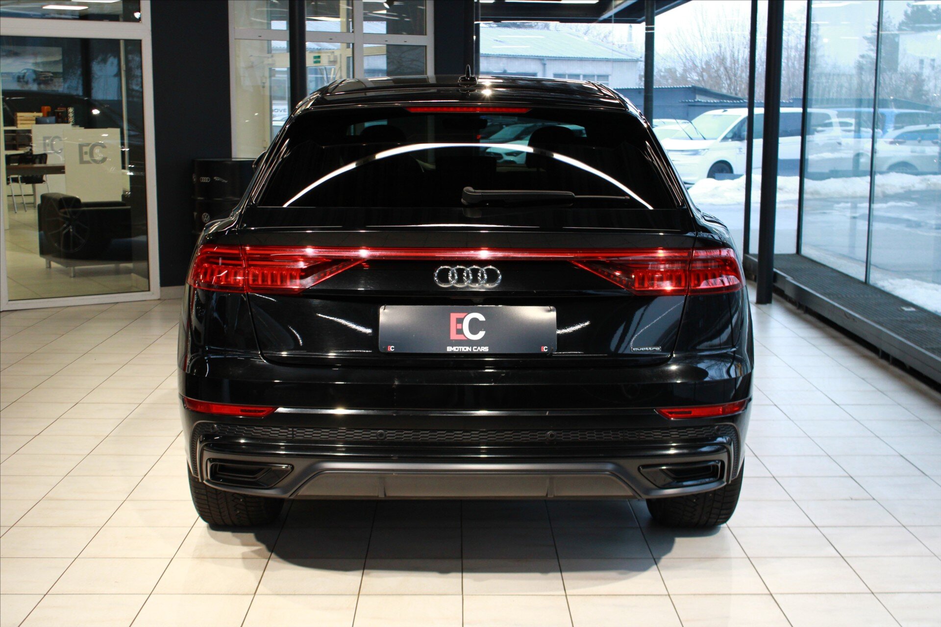 Audi Q8 SUV 3,0 l 210 kw
