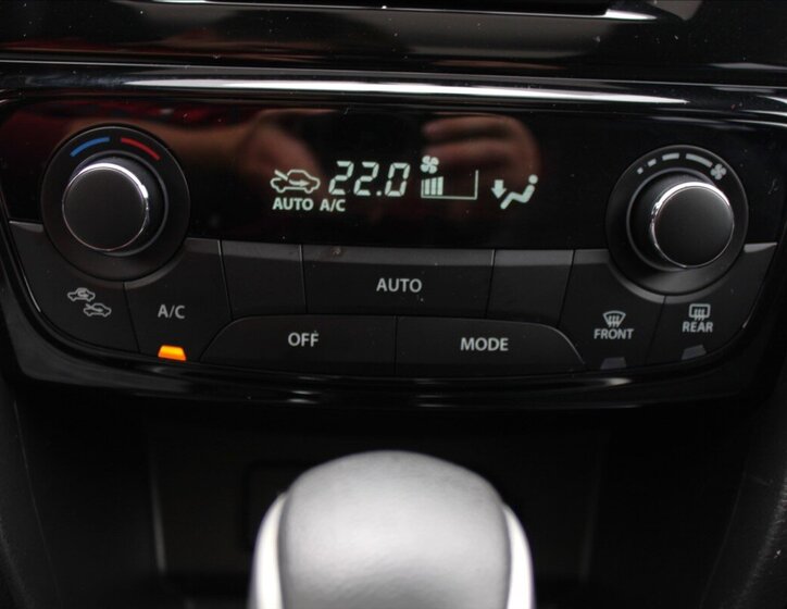 Suzuki Vitara SUV 1,6 l 88 kw